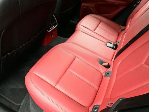 Certified 2025 Porsche Macan S AWD/4WD image 15