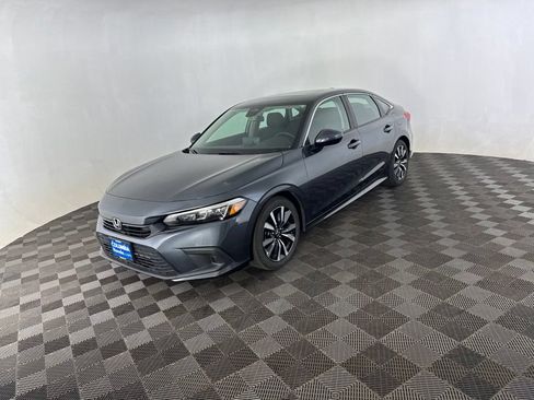 Certified 2024 Honda Civic EX image 3