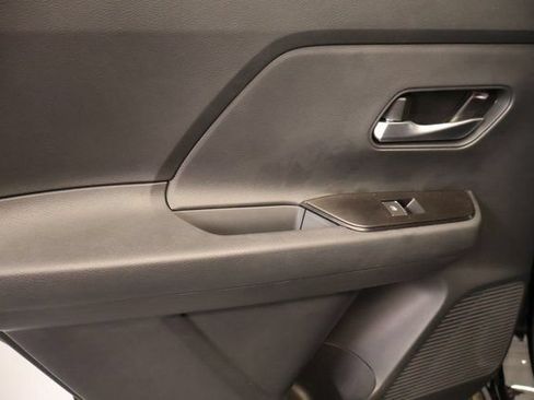 New 2026 Nissan Kicks SR w/ SR Premium Package FWD image 25