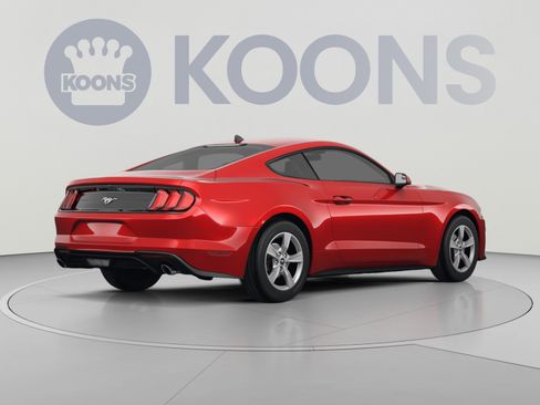 Used 2022 Ford Mustang Coupe RWD image 4
