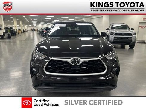 Certified 2020 Toyota Highlander LE AWD/4WD image 3