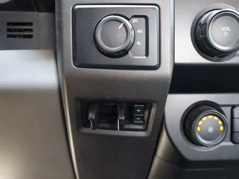 Used 2020 Ford F450 4x4 Regular Cab Super Duty image 26