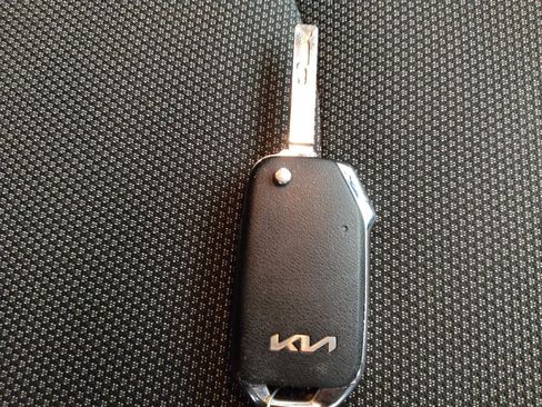 Used 2024 Kia Forte LXS FWD image 32