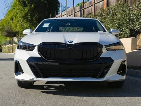 New 2026 BMW 530i w/ M Sport Package image 3