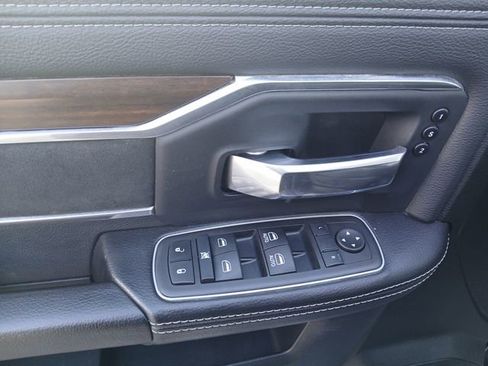 Used 2022 RAM 2500 Laramie AWD/4WD image 12