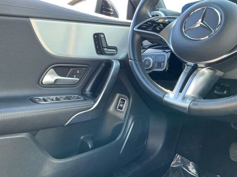 Used 2025 Mercedes-Benz CLA 250 4MATIC image 21