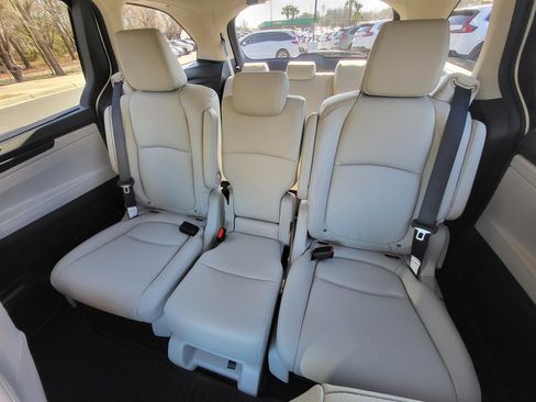 New 2026 Honda Odyssey EX-L image 13