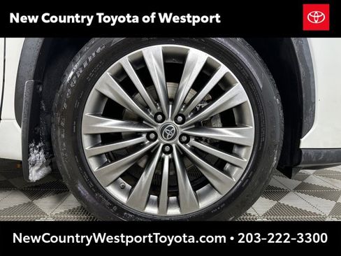 Used 2021 Toyota Highlander Platinum image 9