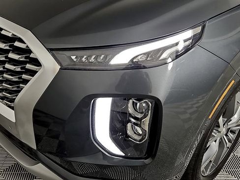 Used 2021 Hyundai Palisade Limited FWD image 9