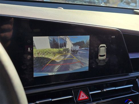 Used 2024 Kia Niro Wind w/ Wind Preserve Package image 19