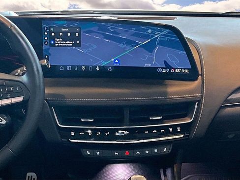 Used 2025 Cadillac CT5 V Blackwing w/ Precision Package image 9