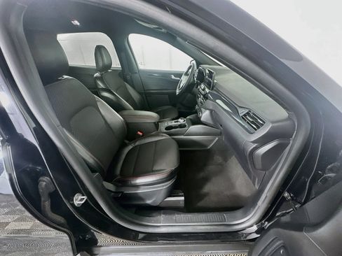 Used 2025 Ford Escape ST-Line Select AWD/4WD image 30