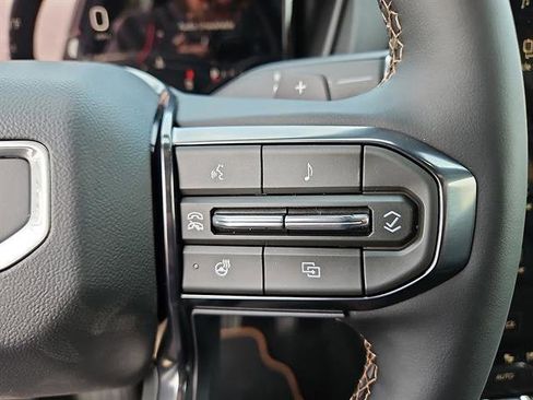 New 2026 GMC Terrain AT4 w/ Convenience Package III image 19