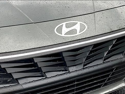 New 2025 Hyundai Elantra Sport image 30