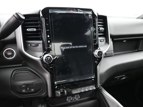 New 2026 RAM 2500 Big Horn AWD/4WD image 8
