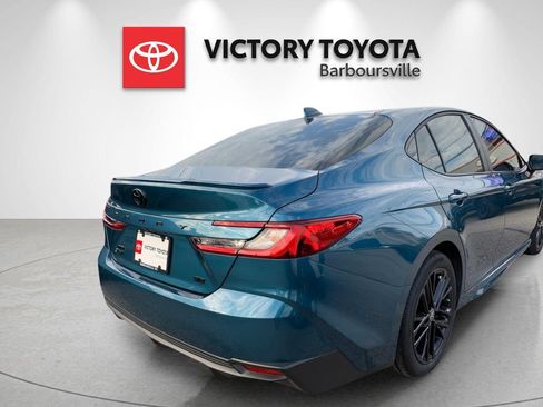 Used 2025 Toyota Camry SE w/ Multimedia Upgrade Package AWD/4WD image 7