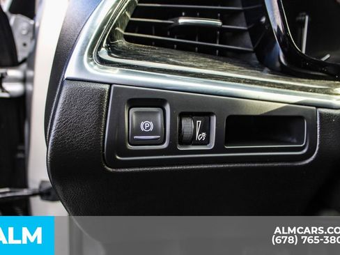 Used 2020 Cadillac XT5 Premium Luxury image 28