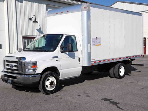 Used 2019 Ford E-350 and Econoline 350 Super Duty w/ Power Windows & Locks Group image 7