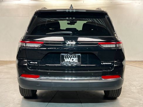 Used 2025 Jeep Grand Cherokee Laredo X w/ Luxury Tech Group I AWD/4WD image 4