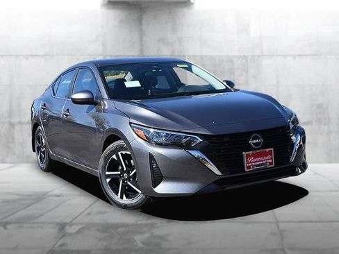 New 2025 Nissan Sentra SV image 2