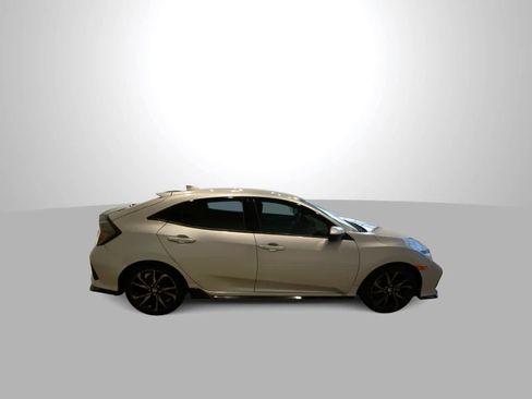 Used 2017 Honda Civic Sport image 10