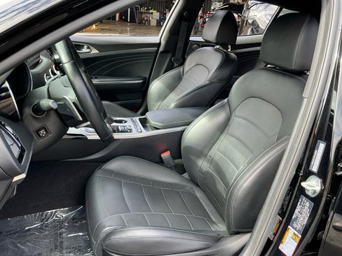 Used 2023 Kia Stinger GT2 image 18
