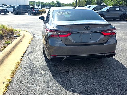 Used 2024 Toyota Camry SE w/ Convenience Package FWD image 12