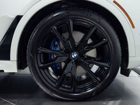 Certified 2024 BMW X7 xDrive40i w/ M Sport Package AWD/4WD image 25
