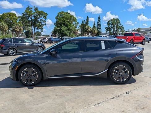 Certified 2025 Kia EV6 Light RWD image 5