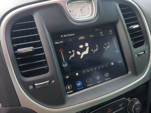 Used 2023 Chrysler 300 Touring w/ Sport Appearance Package RWD image 9