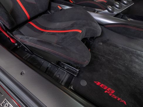 Certified 2019 Ferrari 488 Pista Coupe RWD image 14