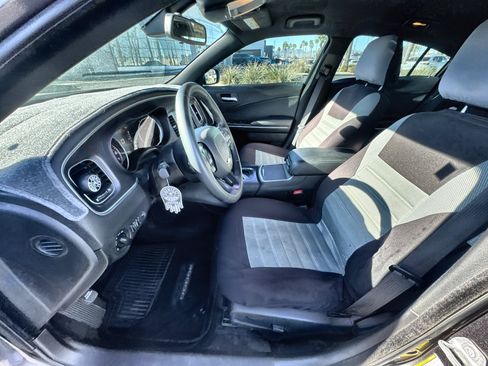 Used 2016 Dodge Charger SE image 10