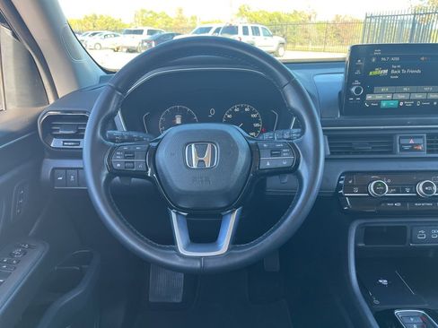 Used 2023 Honda Pilot EX-L image 16