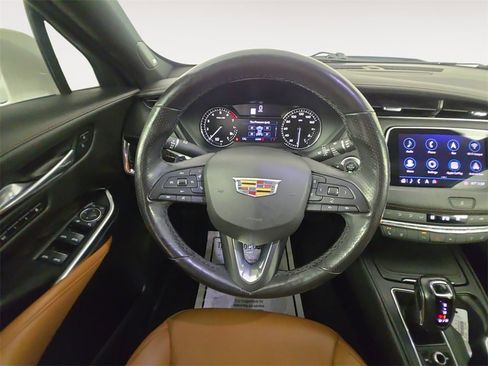 Used 2019 Cadillac XT4 Sport image 12