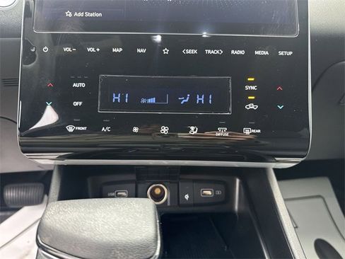 Used 2024 Hyundai Santa Cruz SEL w/ Activity Package image 20