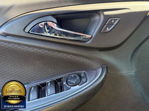 Used 2022 Chevrolet Malibu RS image 8