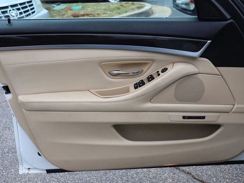 Used 2015 BMW 528i Sedan image 5