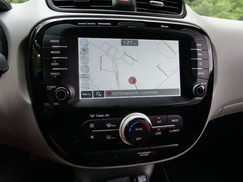 Used 2019 Kia Soul + w/ Audio Package image 9