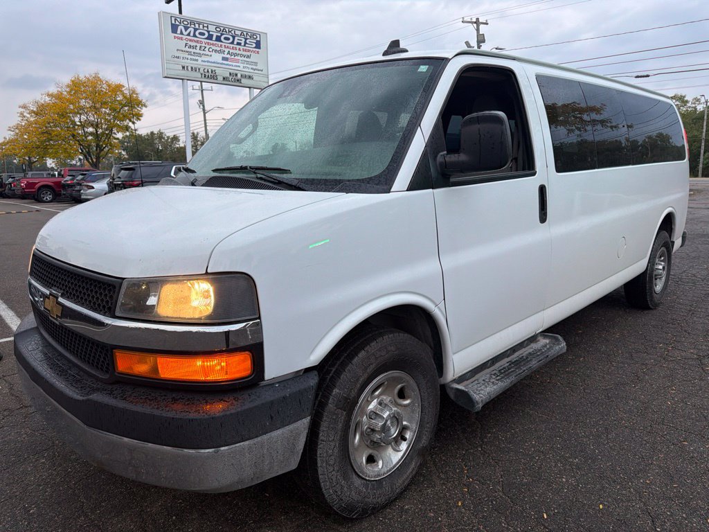 Used 2019 Chevrolet Express 3500 LT w/ LT Preferred Equipment Group RWD image 1