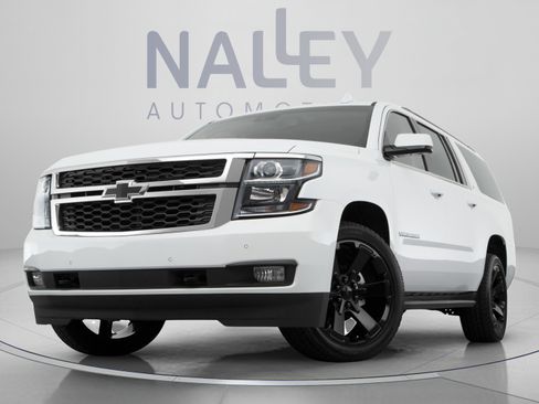 Used 2018 Chevrolet Suburban LT RWD image 10