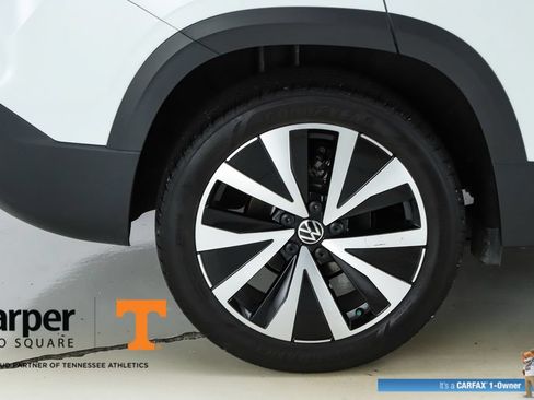 Used 2024 Volkswagen Taos SE FWD image 13