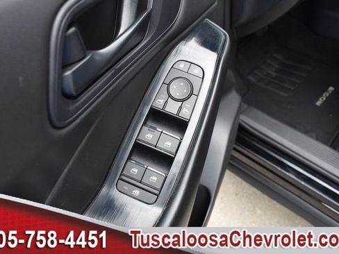 Used 2024 Nissan Rogue S AWD/4WD image 17