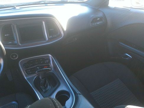 Used 2022 Dodge Challenger GT image 10