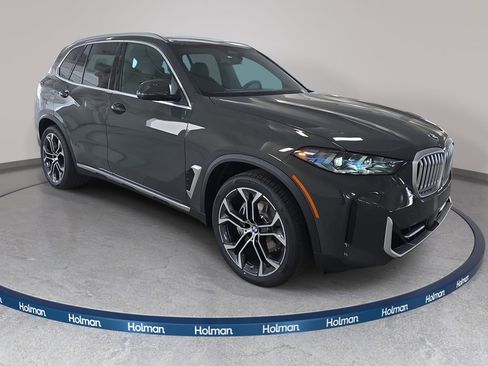 New 2026 BMW X5 xDrive40i w/ Parking Assistance Package AWD/4WD image 3