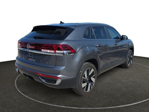Used 2025 Volkswagen Atlas Cross Sport SE FWD image 6