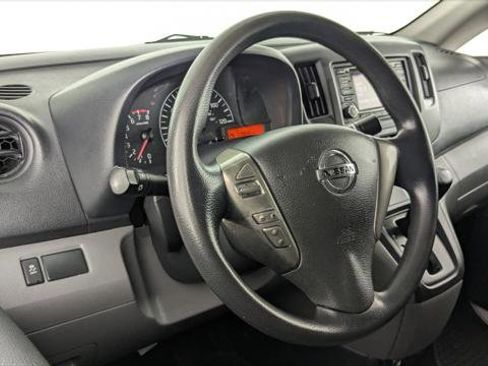 Used 2019 Nissan NV200 S image 21