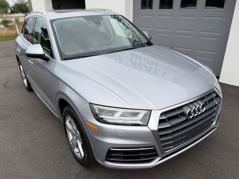 Used 2018 Audi Q5 2.0T Premium Plus w/ Premium Plus Package AWD/4WD image 6