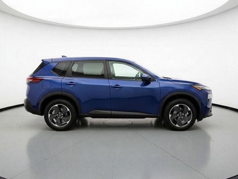 Used 2025 Nissan Rogue SV FWD image 11