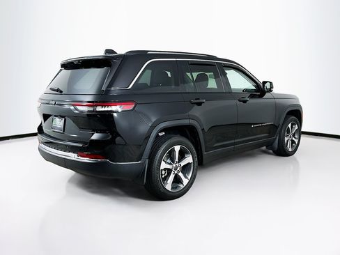 Used 2022 Jeep Grand Cherokee Limited 4xe w/ Luxury Tech Group II AWD/4WD image 9