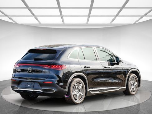 Certified 2023 Mercedes-Benz EQE 500 4MATIC SUV image 3